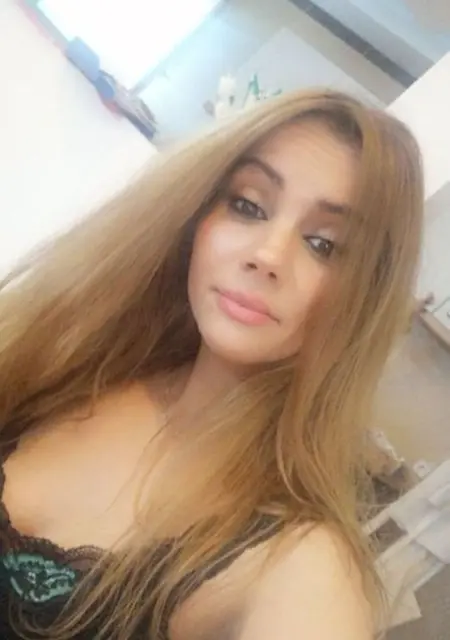 Я Bina, 32, из Берлина, ищу знакомство