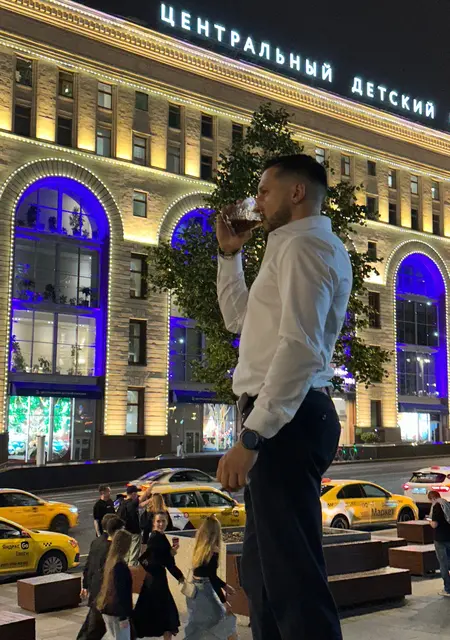 Я Александр, 31, знакомлюсь для приятного времяпровождения в Магадане