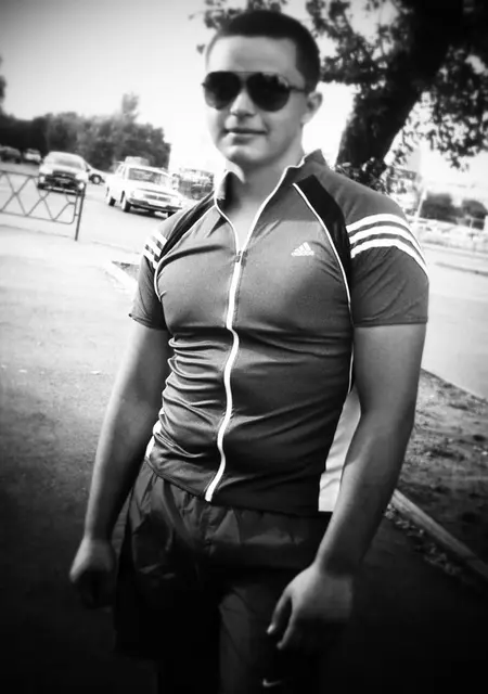 Stas из Нижнеудинска, ищу на сайте знакомства на одну ночь