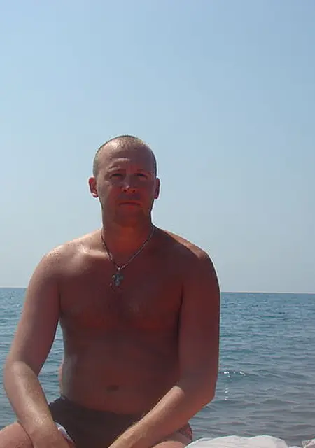 Я Сашок, 44, из Югорска, ищу знакомство для постоянных отношений