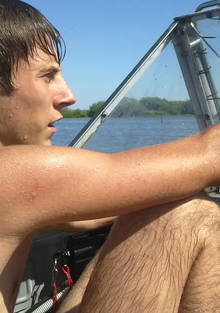 Я Иван, 32, из Костромы, ищу знакомства без обязательств