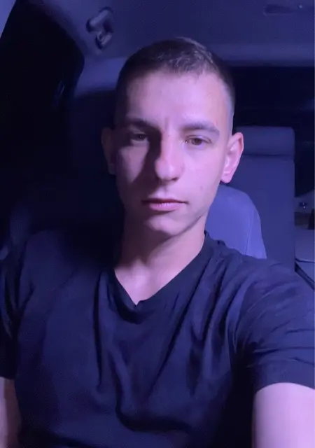 Юрий из Уссурийска, мне 28, познакомлюсь на одну ночь