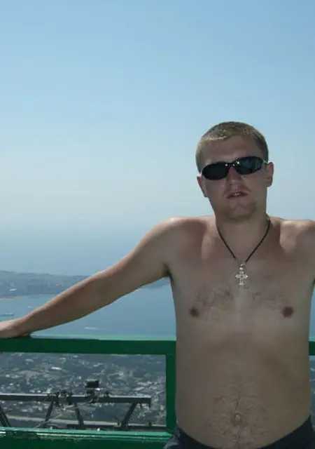 Роман из Старого Оскола, мне 41, познакомлюсь на одну ночь