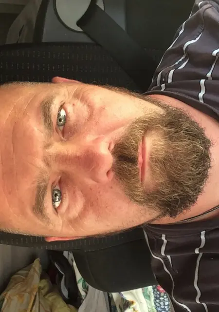 Я Илья, 50, знакомлюсь на одну ночь в Воскресенске