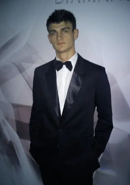 Артем из Мытищ, ищу на сайте знакомства на одну ночь