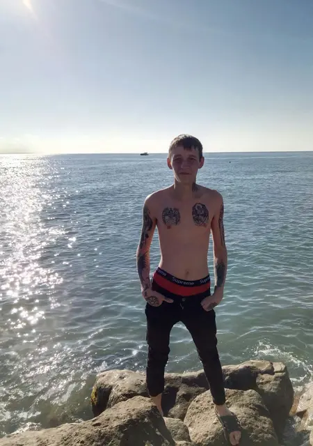 Я Александр, 31, из Кимр, ищу знакомства без обязательств