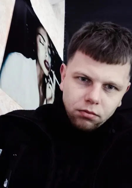 Я Виктор, 27, знакомлюсь для общения в Мирном