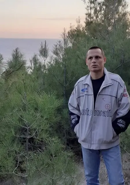 Виктор из Геленджика, ищу на сайте постоянные отношения