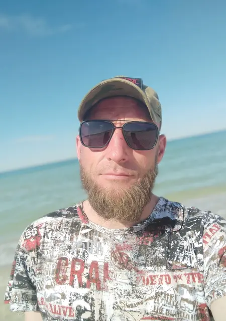 Я Роман, 43, знакомлюсь для приятного времяпровождения в Кропоткине