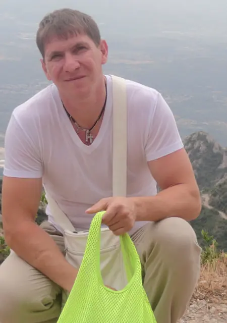 Михаил из Нового Уренгоя, ищу на сайте знакомства на одну ночь