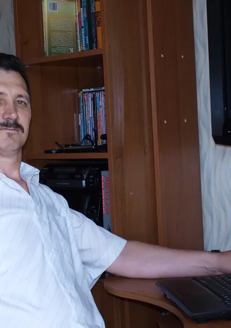 Я Дима, 66, из Москвы, ищу знакомство для постоянных отношений