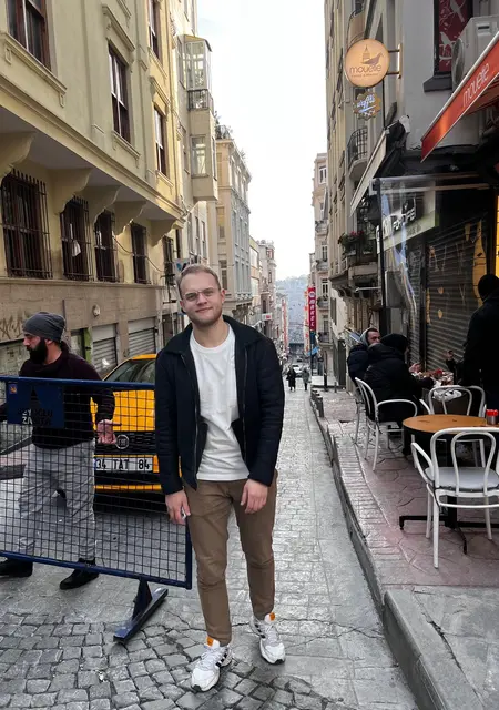 Я Дмитрий, 27, знакомлюсь без обязательств в Ярославле