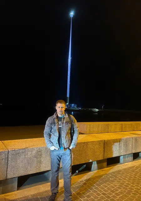 Дмитрий из Арзамаса, мне 30, познакомлюсь на одну ночь