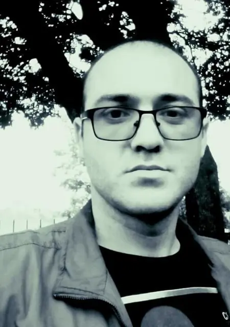 Карен из Ломоносова, ищу на сайте знакомства без обязательств