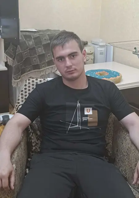 Я Андрей, 24, знакомлюсь без обязательств в Ессентуках