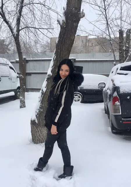 Арина из Хабаровска, мне 33, познакомлюсь для приятного времяпровождения