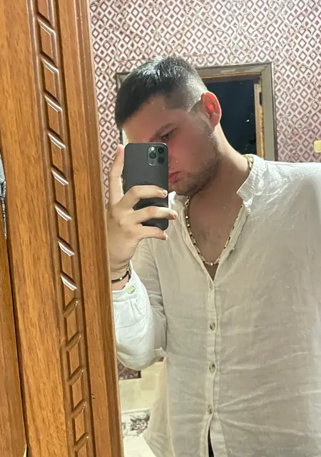 Я Maksim, 19, знакомлюсь без обязательств в Невинномысске