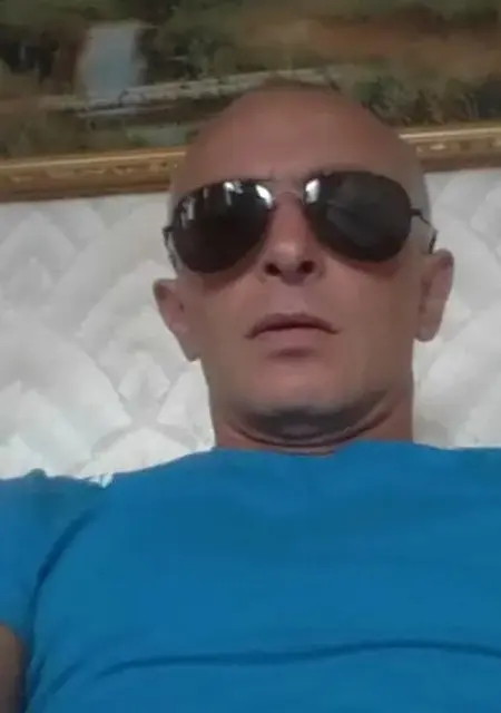 Я Андрей, 43, из Кургана, ищу знакомство для открытые отношения