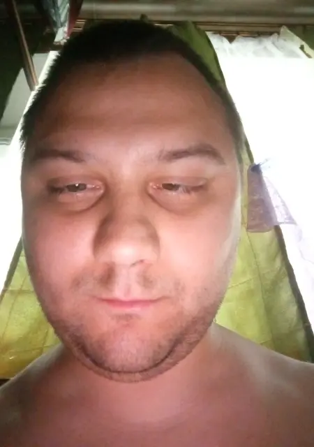 Aleks из Выборга, мне 32, познакомлюсь без обязательств