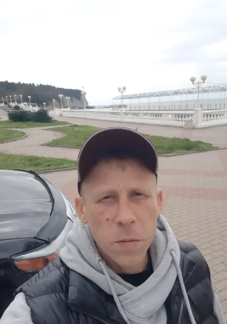 Владимир из Таганрога, мне 42, познакомлюсь для приятного времяпровождения