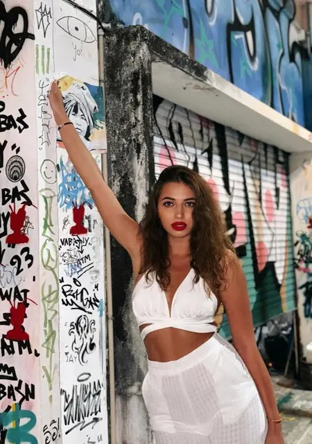 Екатерина из Брянска, мне 28, познакомлюсь для общения