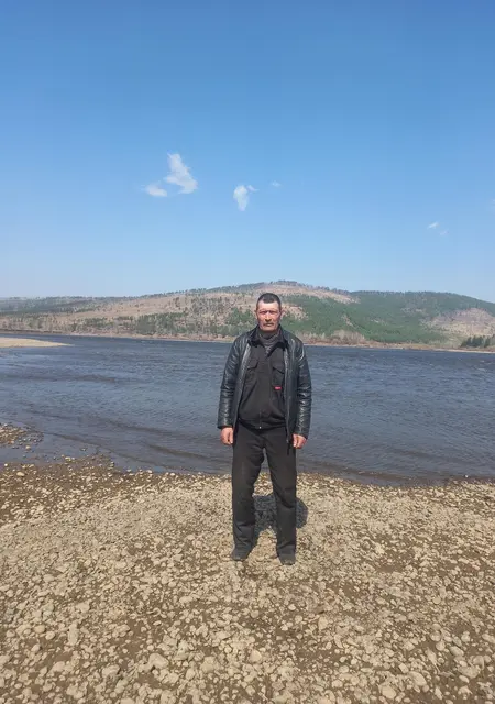 Андрей из Санкт-Петербурга, мне 53, познакомлюсь на одну ночь