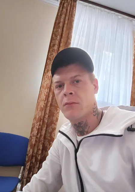 Я Гласис, 28, из Домодедова, ищу знакомства без обязательств