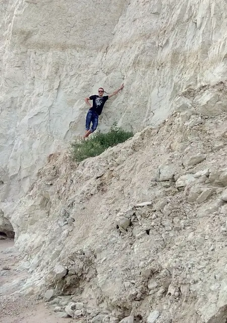 Я Александр, 38 років, знайомлюсь без зобов'язань у Костянтинівці