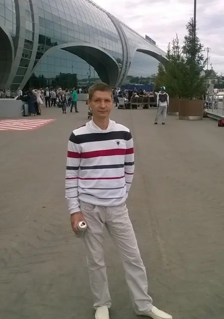 Виталик из Видного, мне 46, познакомлюсь для общения