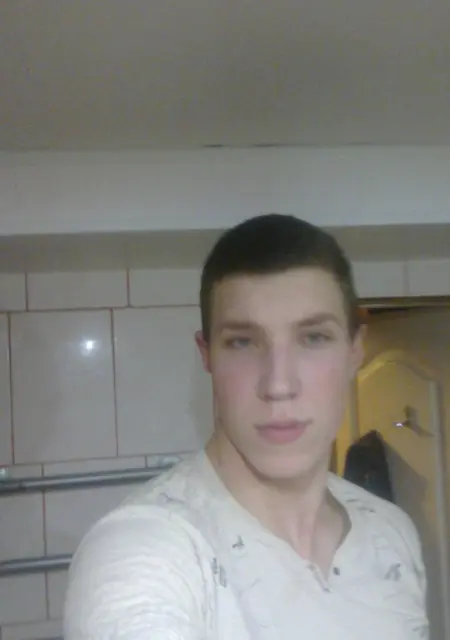 Леонардо из Керчи, ищу на сайте знакомства на одну ночь