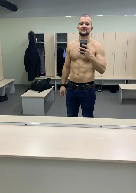 Я Артём, 36, знакомлюсь без обязательств в Химках