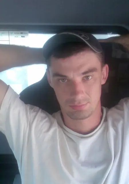 Саша из Ялты, ищу на сайте знакомства на одну ночь