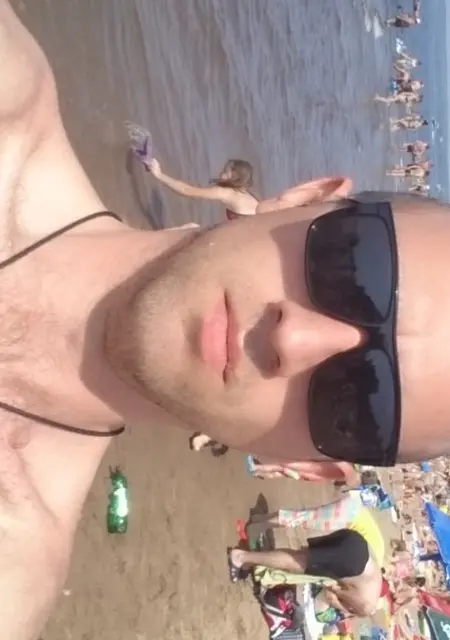 Я Иван, 40, из Отрадного, ищу знакомства без обязательств