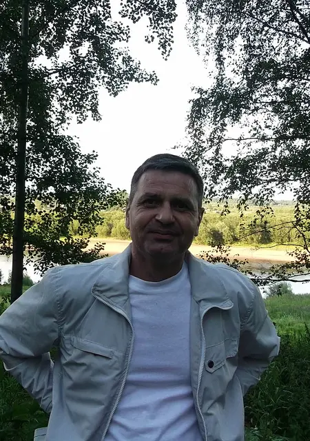 Я Вадим, 54, из Сыктывкара, ищу знакомства на одну ночь