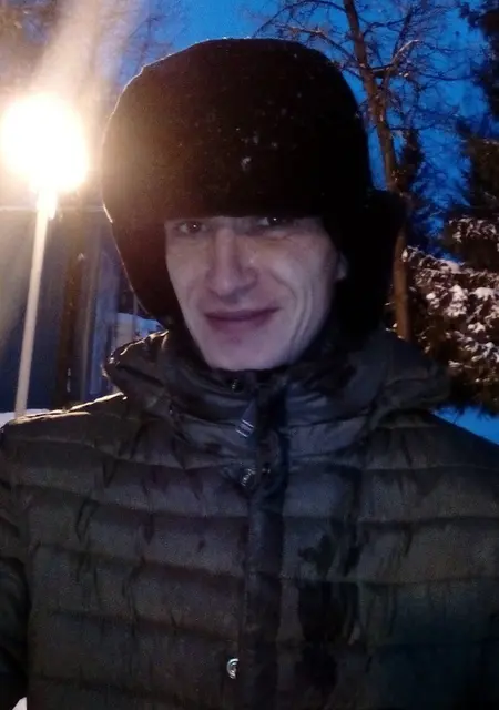 Артур из Альметьевска, ищу на сайте приятное времяпровождение