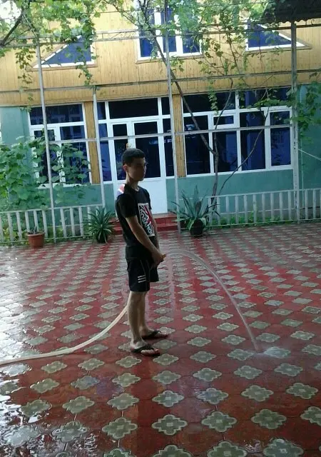 Я Ваня, 29 років з Сум, шукаю знайомство для приємного проведення часу