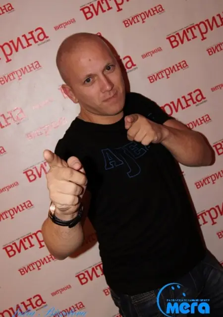 Aleks из Балакова, ищу на сайте знакомства на одну ночь