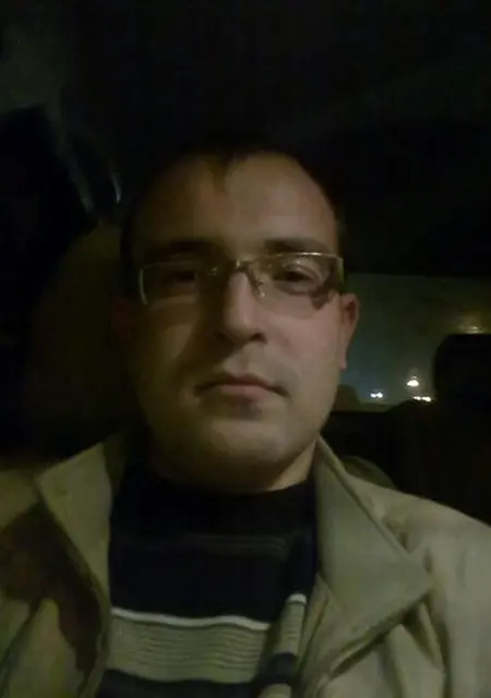 Artur из Чебоксар, мне 39, познакомлюсь для приятного времяпровождения