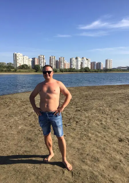 Я Илья, 41, из Ульяновска, ищу знакомство для постоянных отношений