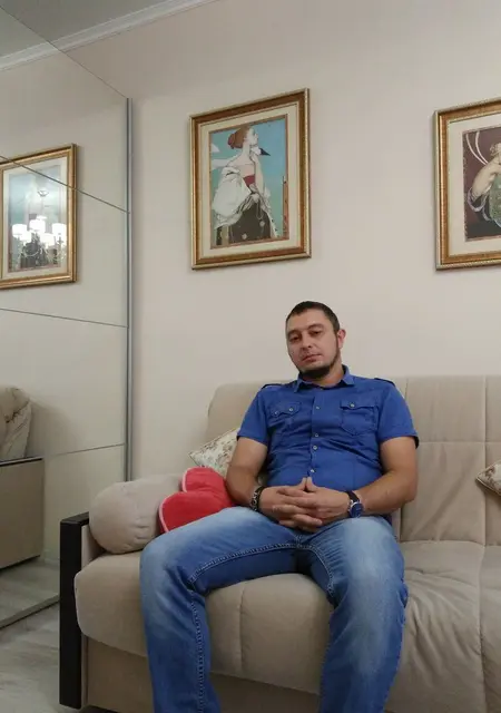 Александр из Воронежа, ищу на сайте постоянные отношения