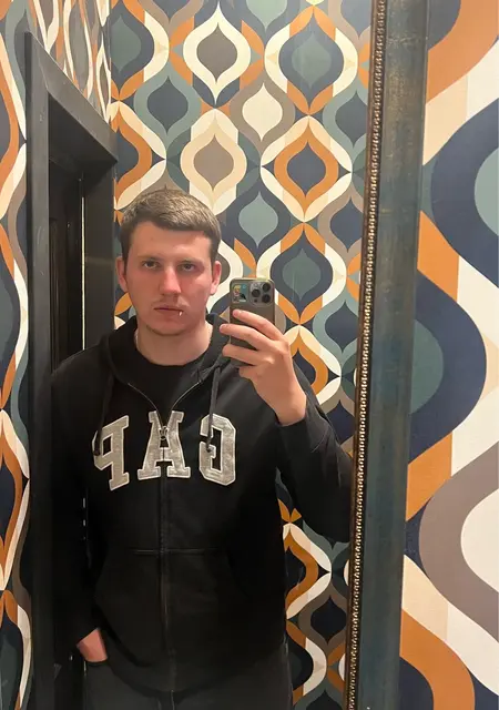 Матвей из Лебедяни, мне 22, познакомлюсь на одну ночь