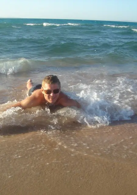 Макс из Магадана, мне 42, познакомлюсь на одну ночь