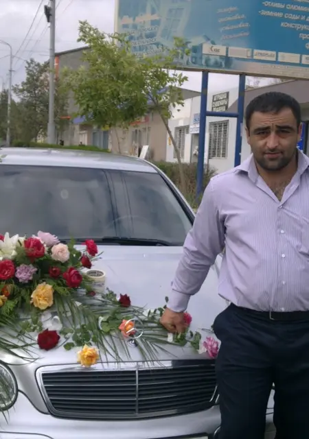 Я Артур, 45, знакомлюсь без обязательств в Махачкале