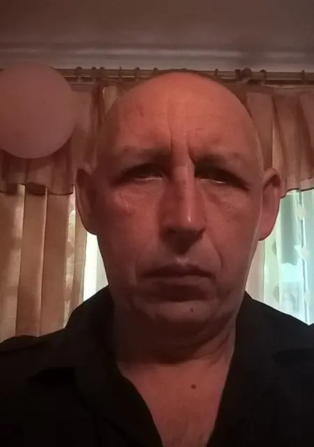 Олег из Тулы, мне 53, познакомлюсь для общения