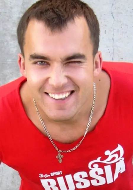 Я Александр, 43, из Альметьевска, ищу знакомства без обязательств