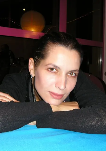 Я Irene, 44, из Ялты, ищу знакомство для приятного времяпровождения