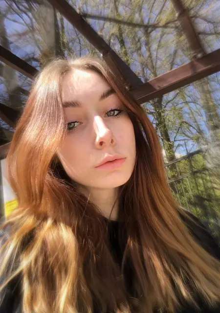 Я Алиса, 20, из Казани, ищу знакомства без обязательств