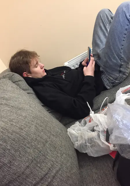 Я Митяй, 19, знакомлюсь для общения в Новочебоксарске