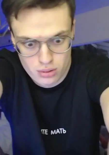 Kirill из Кирово-Чепецка, мне 25, познакомлюсь на одну ночь