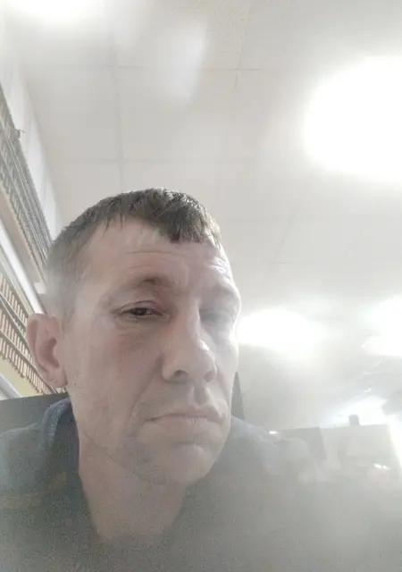 Я Паша, 41, из Ульяновска, ищу знакомства без обязательств